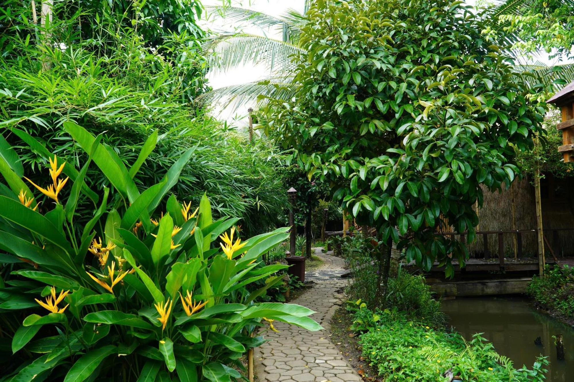 Bamboo Eco Village Can Tho Exterior photo
